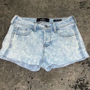 SOLD Hollister | Low Rise Boyfriend Short